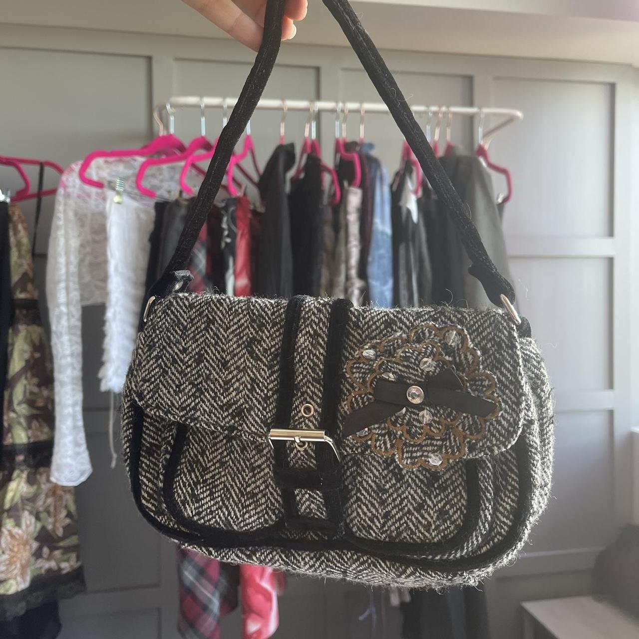 ♡ 2000s vintage buckle bag ♡