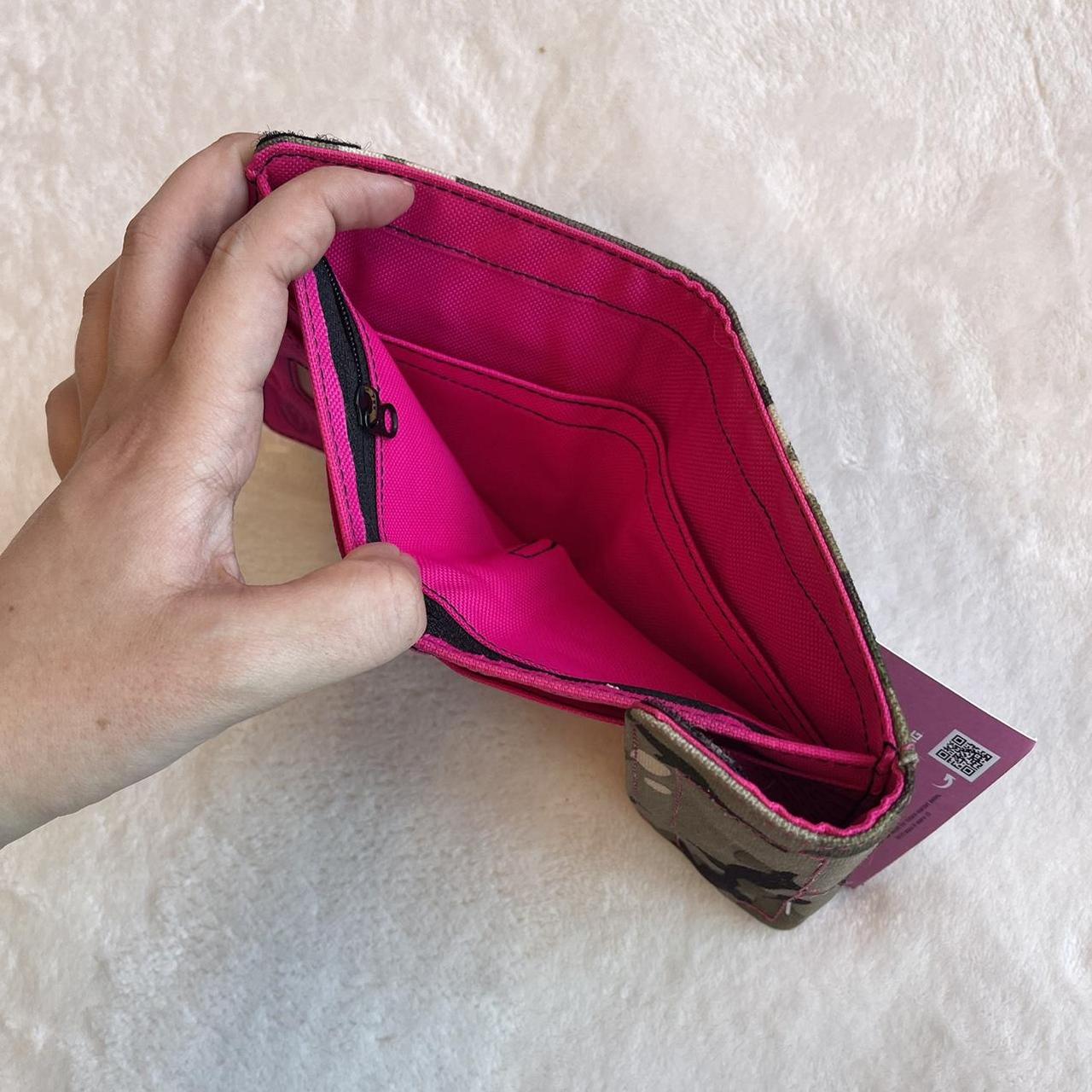 ♡ camo & pink wallet ♡