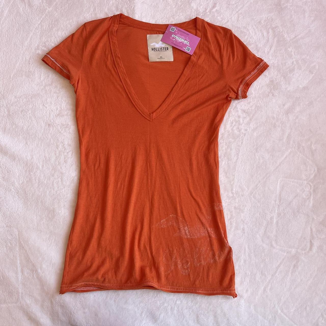 ♡ hollister tshirt ♡